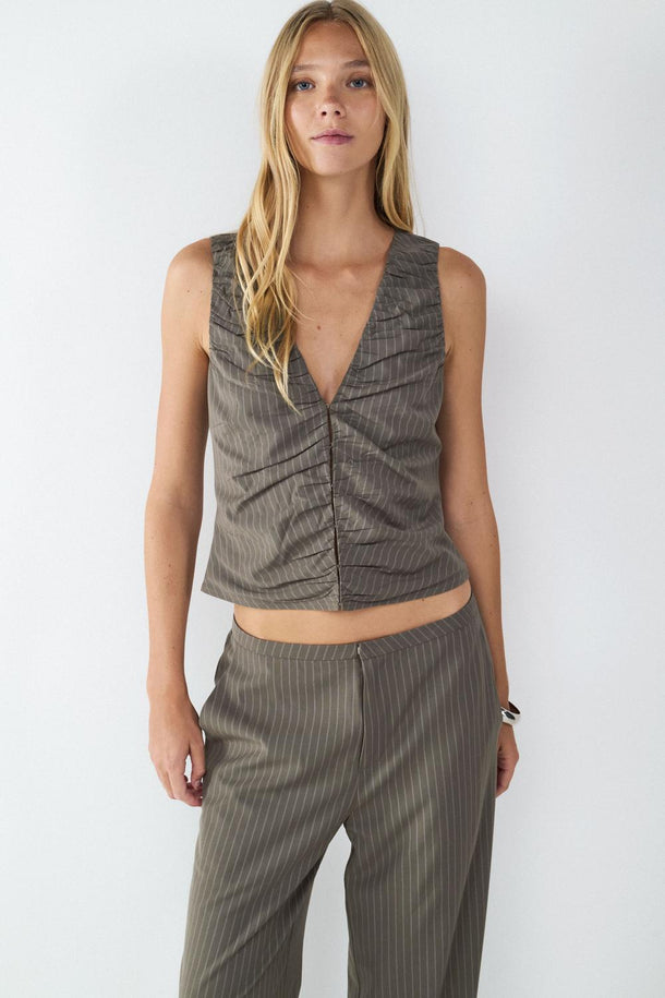 Product TOP ESCOTE PICO RAYA DIPLOMÁTICA BMK-Wet Weather - Image 1