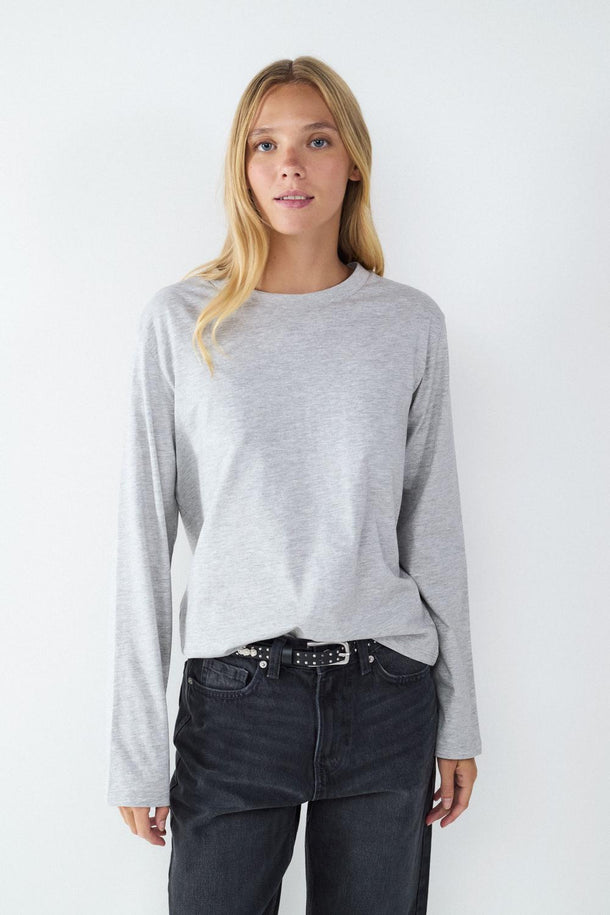 Product REMERA BÁSICA REGULAR MANGA LARGA ALGODÓN BMK-Super Light Grey Melange - Image 2