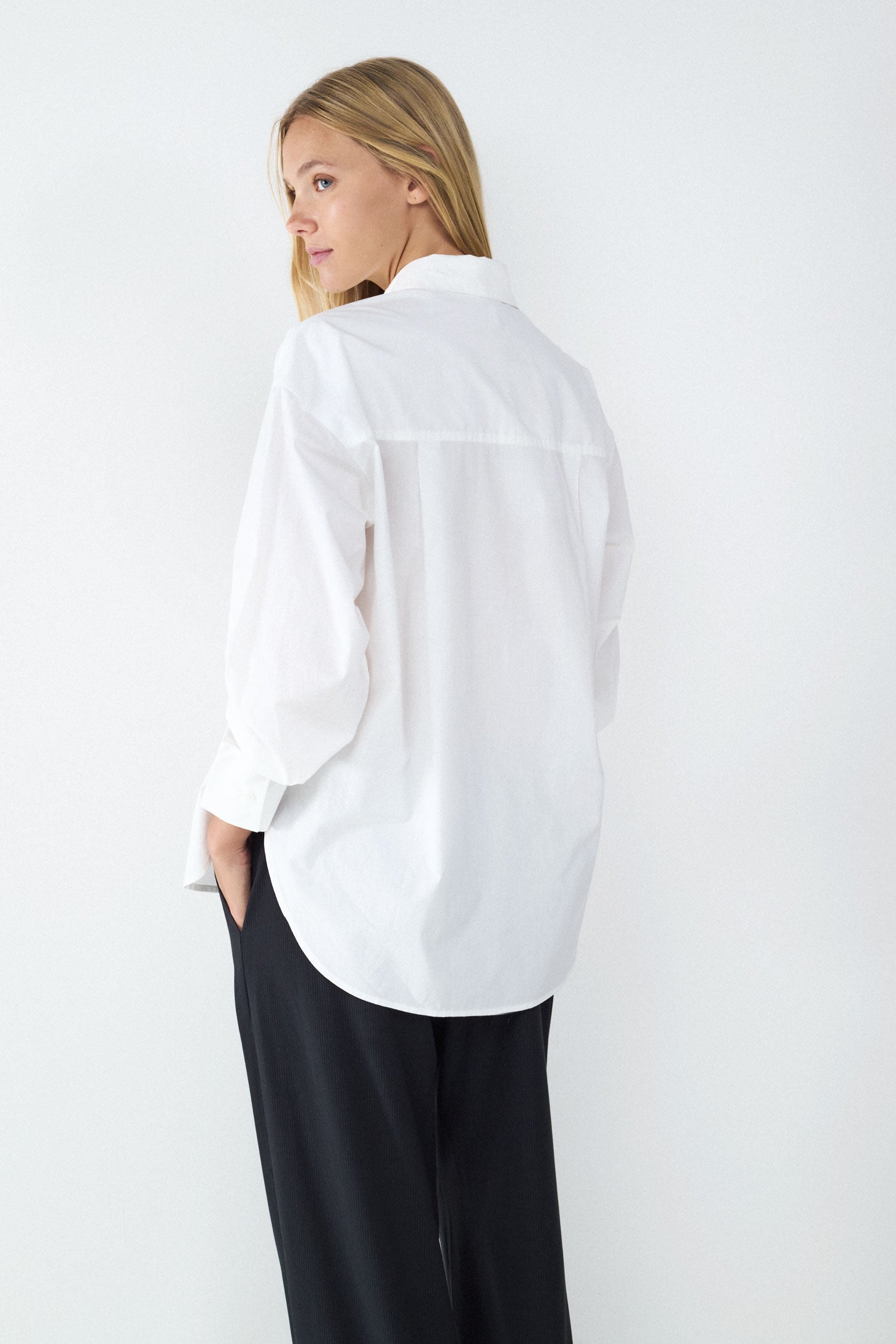 CAMISA BÁSICA POPELÍN BMK - White