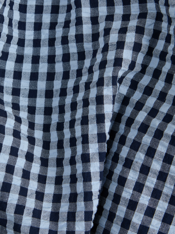 Product TOP CON ESCOTE CUADRADO PETRA - Skyway Checks:Peacoat - Image 3