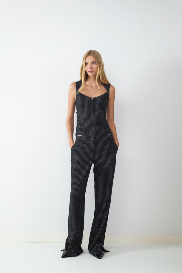 Product PANTALÓN ABERTURA RAYA DIPLOMÁTICA BMK-Black - Image 1