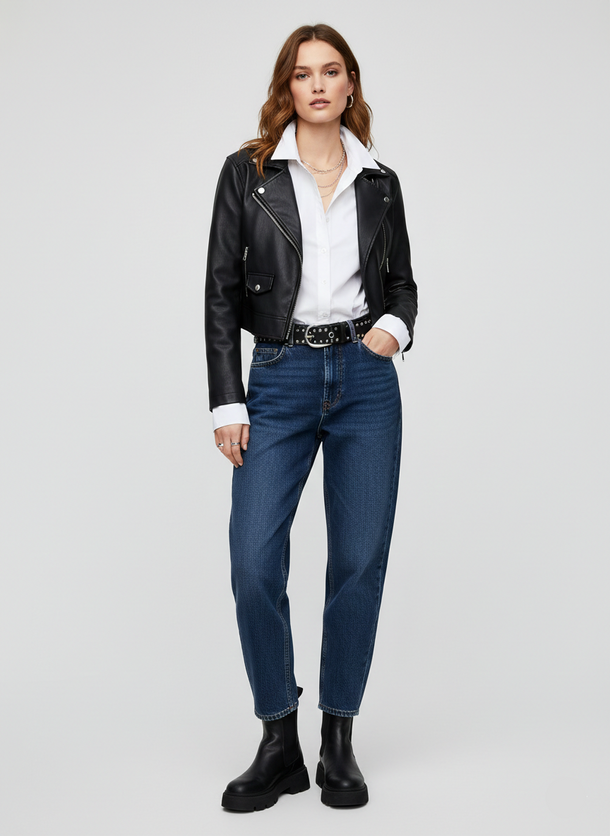 Product CINTURÓN EFECTO CUERO TACHAS SASHA - Black Detail:SILVER - Image 1