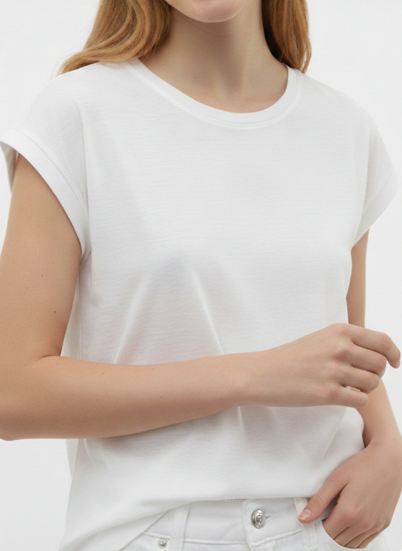 CAMISETA BÁSICA MATHILDE - Bright White