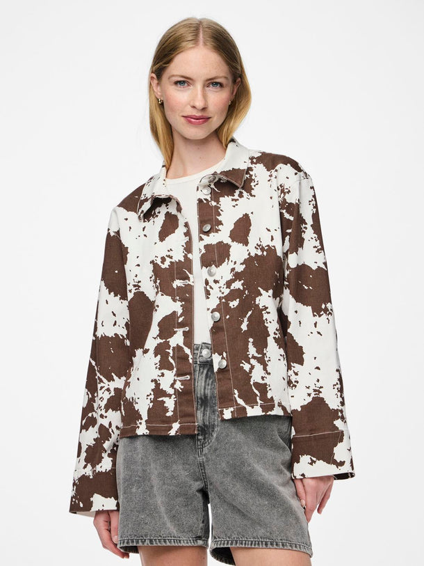 Product CHAQUETA FAMINA - Bright White AOP:Cow - Image 2