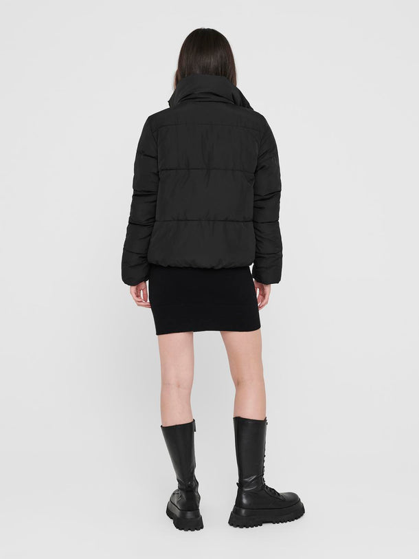 Product CHAQUETA NEW ERICA  - Black Detail:SILVER ZIPPER - Image 4