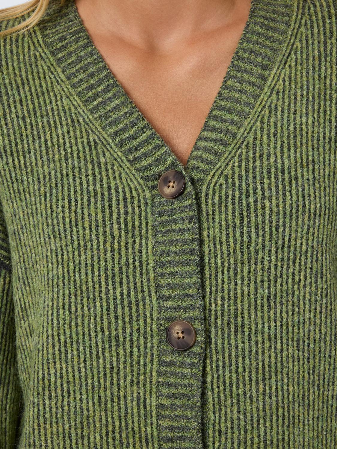 4628269