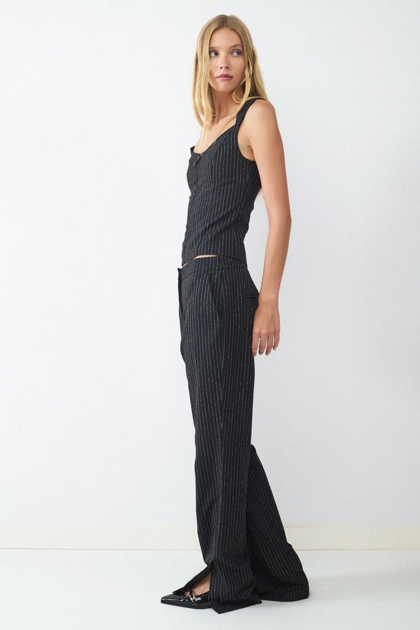 Product PANTALÓN ABERTURA RAYA DIPLOMÁTICA BMK-Black - Image 2